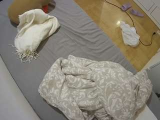 voyeurcam-julmodels-greybed-2 Live Webcam on CamSoda