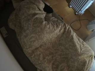 voyeurcam-julmodels-greybed-2 webcam