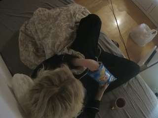 voyeurcam-julmodels-greybed-2 Live Webcam on CamSoda