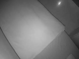 voyeurcam-julmodels-greybed-2 live cam profile