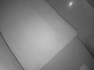 voyeurcam-julmodels-greybed-2 live cam profile