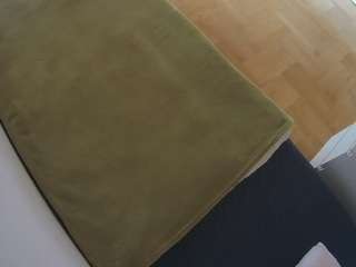 voyeurcam-julmodels-greybed-2