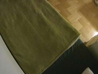 voyeurcam-julmodels-greybed-2