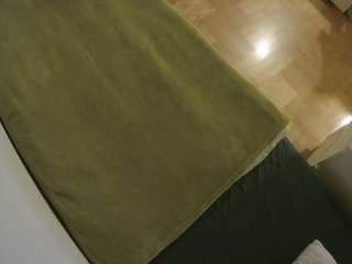 voyeurcam-julmodels-greybed-2