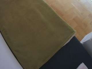 voyeurcam-julmodels-greybed-2 webcam