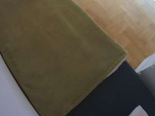 voyeurcam-julmodels-greybed-2 webcam