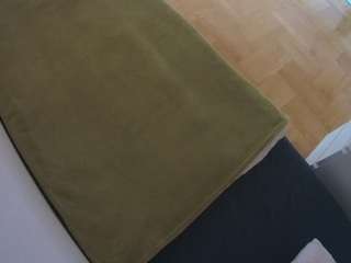 voyeurcam-julmodels-greybed-2