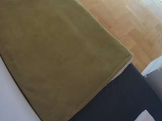 voyeurcam-julmodels-greybed-2's CamSoda show and profile