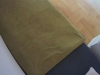 voyeurcam-julmodels-greybed-2 webcam