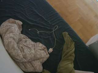 voyeurcam-julmodels-greybed-2's CamSoda show and profile