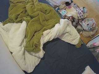 le modèle voyeurcam-julmodels-greybed-2 est en webcam porno dans un show sur le site camsoda, il possède les tags suivants: amateur,flash,flashing,hidden,hidden cam,julmodels-house,pov,sexwebcam,voyeur,hd