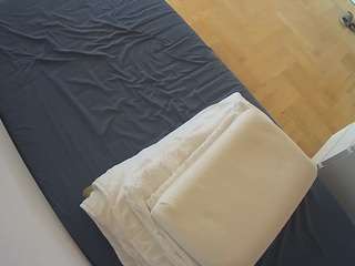 voyeurcam-julmodels-greybed-2 - Live HD Webcam