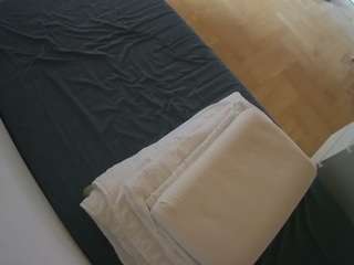 voyeurcam-julmodels-greybed-2