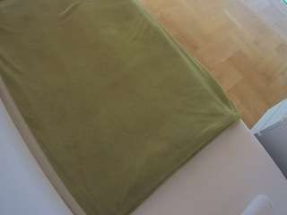 voyeurcam-julmodels-greybed-2