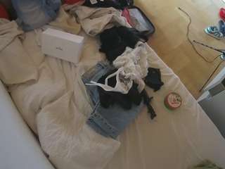 voyeurcam-julmodels-greybed-2 private show