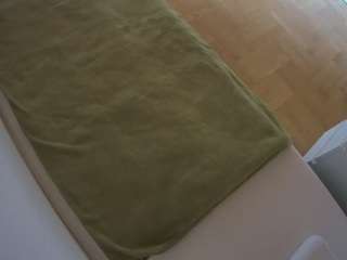 voyeurcam-julmodels-greybed-2