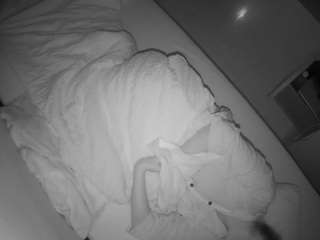voyeurcam-julmodels-greybed-2 live webcam show