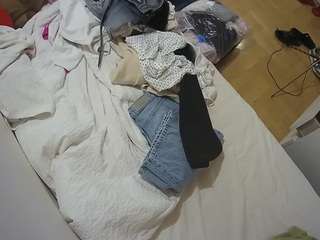 voyeurcam-julmodels-greybed-2 live webcam show