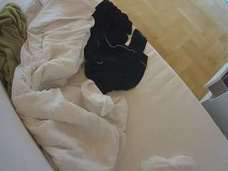 voyeurcam-julmodels-greybed-2 live webcam show