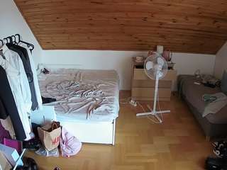 voyeurcam-julmodels-greybed-3 Milfed Models camsoda