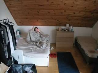 voyeurcam-julmodels-greybed-3 Webcam Nude Models camsoda