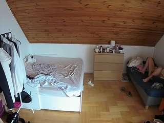 voyeurcam-julmodels-greybed-3 camsoda Assnaked 