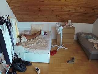 voyeurcam-julmodels-greybed-3 Sexcam Models camsoda