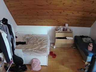 camsoda voyeurcam-julmodels-greybed-3