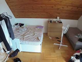 Angelitasexy81 camsoda voyeurcam-julmodels-greybed-3