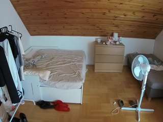 Ams Models Nude camsoda voyeurcam-julmodels-greybed-3