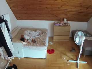 Analvids Models camsoda voyeurcam-julmodels-greybed-3