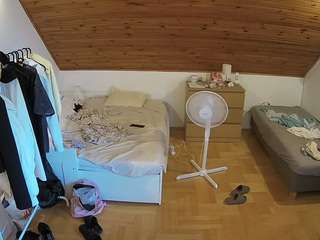 Jamine Grey camsoda voyeurcam-julmodels-greybed-3