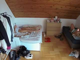 voyeurcam-julmodels-greybed-3 camsoda Chatroulette Hack Apk 