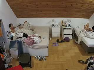 voyeurcam-julmodels-greybed-3 Thumb Image