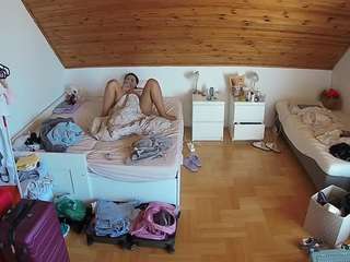 voyeurcam-julmodels-... webcam
