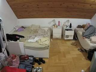 voyeurcam-julmodels-greybed-3 Thumb Image