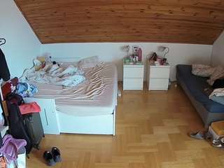 voyeurcam-julmodels-greybed-3 Live Webcam on CamSoda