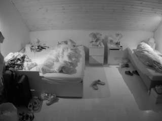 voyeurcam-julmodels-greybed-3 from CamSoda is Freechat