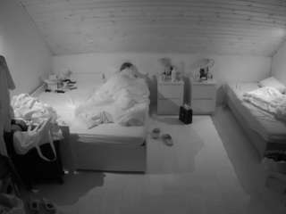 Live Sex Chat with Julmodels Bedroom-B3 (@voyeurcam-julmodels-greybed-3)