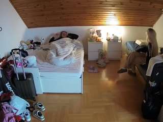 Julmodels Bedroom-B3 live webcam on Soda Cams