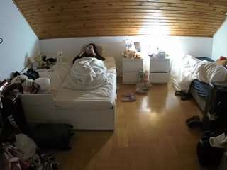 voyeurcam-julmodels-greybed-3 Smoking live webcam