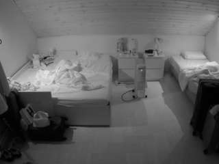 voyeurcam-julmodels-greybed-3 webcam model