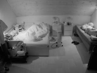 voyeurcam-julmodels-greybed-3 webcam model