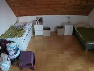 voyeurcam-julmodels-greybed-3 Sex Cam Show