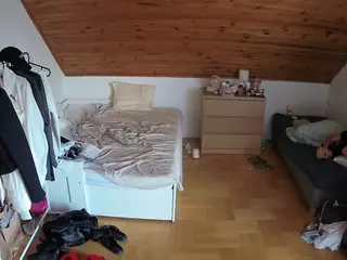 Julmodels Bedroom-B3's Live Sex Cam Show