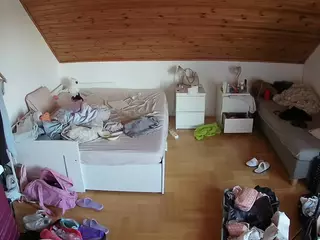 Julmodels Bedroom-B3's Live Sex Cam Show