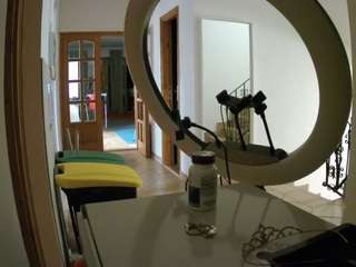 voyeurcam-julmodels-hall-1st