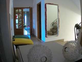 voyeurcam-julmodels-hall-1st