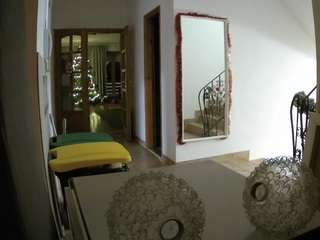 voyeurcam-julmodels-hall-1st