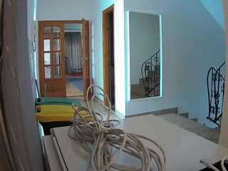 voyeurcam-julmodels-hall-1st